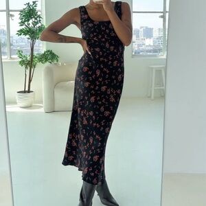 Perfect conditions for loral Small Midi Dress